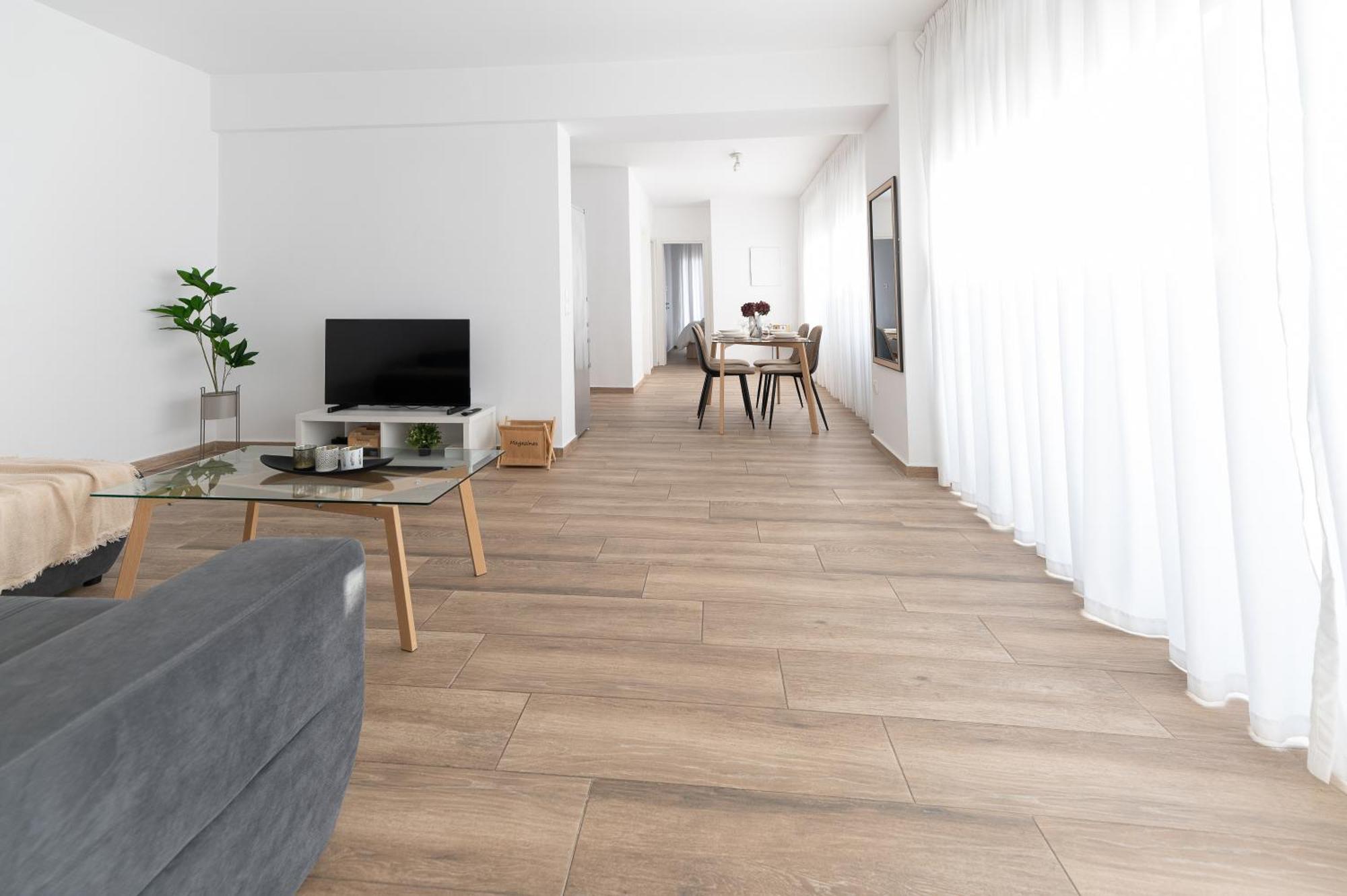 Stylish Spacious Apartment In Palaio Faliro Atenas Exterior foto